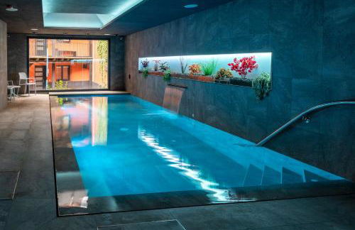 Apartaments y Habitacions Entre Volcans - Foto 1