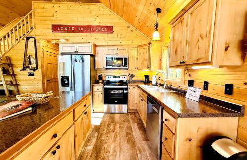 Group Lake Cabin with Ping Pong Table Loaded with Kayaks in Wisconsin - Foto 57