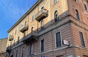 Cozy flat mins walk to Navigli and metro Porta Genova - Foto 18