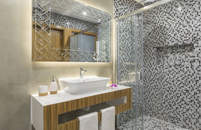 Luxury 47 - Deluxe Villa - Photo 53