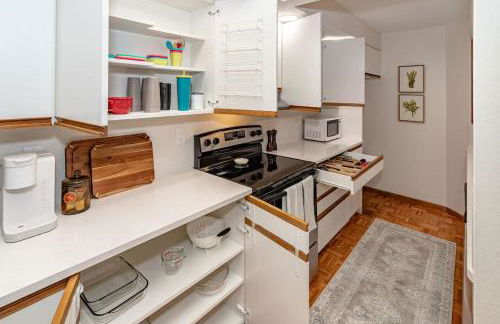 615 Ash Avenue - Modern Retreat w Hot Tub - Foto 12