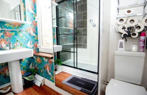 Marketplace Glastonbury - Photo 30