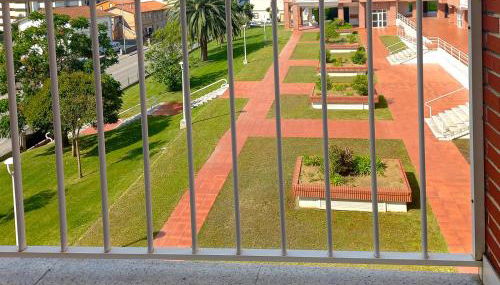 Apartamento, zona residencia con piscina, cerca de las playas en Santander - Foto 3