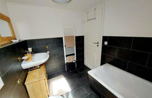 Hochwertiges Fischerhus mit Terrasse und Grill - Foto 28