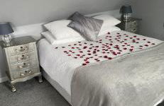 GROOMS COTTAGE OUTSIDE HOT TUB - Foto 12