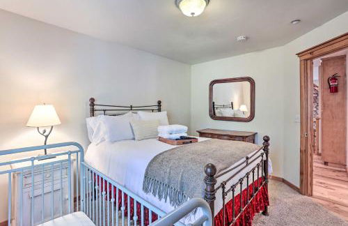 Spacious Lake Arrowhead Home with Putting Green - Foto 29