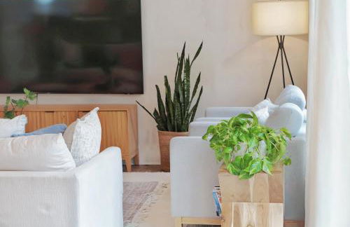 Cozy Cottage in the Heart of Huntersville - Foto 7