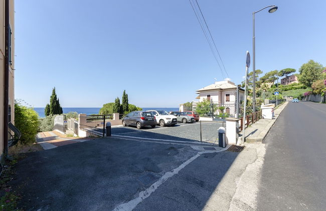 JOIVY Villa W/Superb View And Private Garden In Mulinetti - Photo 37