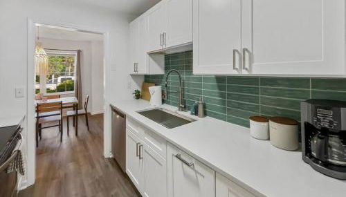 Hot Tub, Putting Green + Bikes! - Foto 2