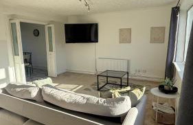 Spacious 3 Bed Apartment In Central Horsham - Photo 21