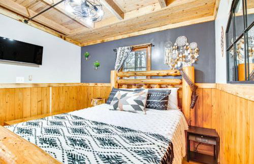 Serene and Cozy Studio Cabin Walk to Norfork Lake! - Foto 10