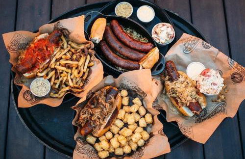 Modern East Nashville Retreat, Walk to Local Faves, Cozy Living Space, Smart TVs & Fast WiFi, Full Kitchen, Garage & Workspace, Steps to Mas Tacos & Rosepepper, 10 Min to Broadway & Nissan Stadium, 24 Hr Hospitality - Foto 24