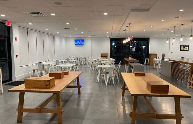 Newly Room in Cozy Hotel With Super Location Parks - Foto 22