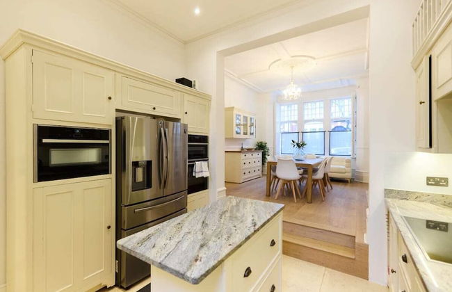 The Belsize Park Place - Charming 6bdr Home With Garden - Foto 28