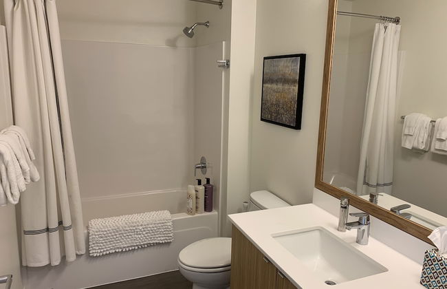 Domicile Suites at Marina SLU - Photo 36