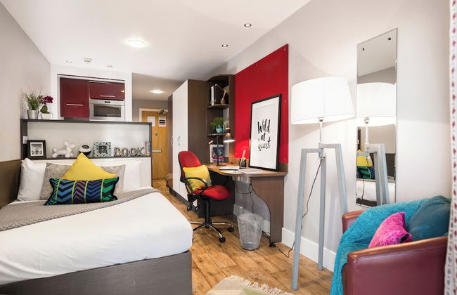 Student Only Dashwood Studios - Foto 5