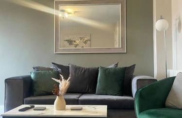 Fern House by Shortstays4u A Beautiful 2bedroom Townhouse with free parking in the town! - Foto 2