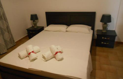 Village House - Photo 10