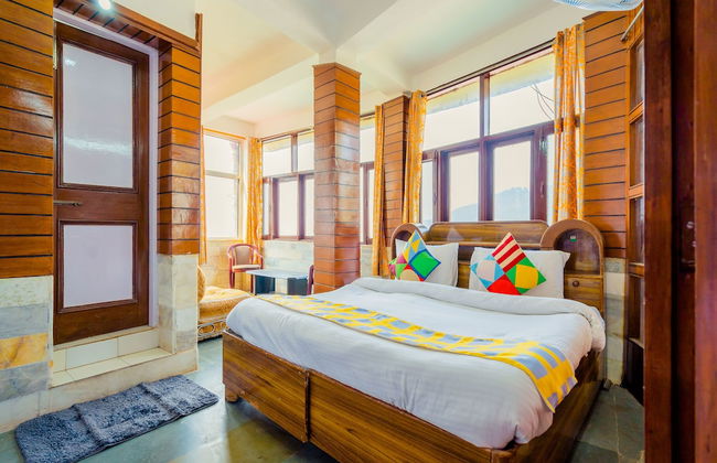 OYO 13693 Home Royal Wood 3BHK Mall Road - Foto 13