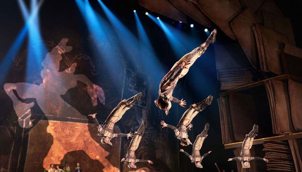 Des acrobates effectueront des sauts à couper le souffle