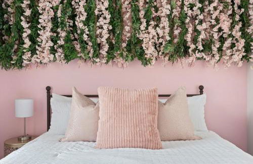 Unit 105 Stylish Condo with Free Parking and Close to Downtown - Foto 3