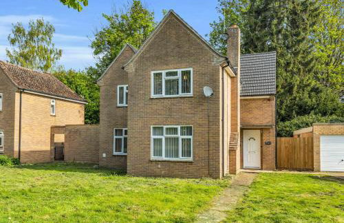 Elegant 3 Bedroom Detached House By Your Lettings Short Lets & Serviced Accommodation Peterborough With Free WiFi & Parking - Foto 4