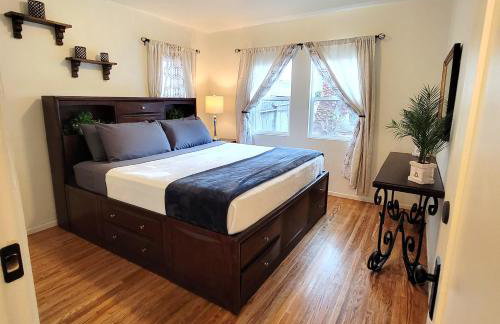 Perfectly located Pico Robertson ground floor 3 bedroom apartment Walk to restaurants WIFI TV Game Console Parking 5 minutes to Rodeo Drive - Foto 10