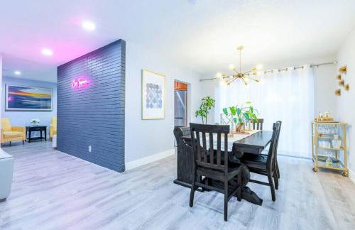 Casa Tropicana - Heated Pool, Game Room & Mins from beach - Foto 25