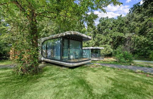 Modern Airstream Glamping with Pond Views in Rural South Carolina - Photo 1