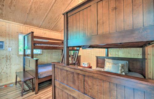 Lakefront Retreat with Deep Water and Great Views! - Foto 31