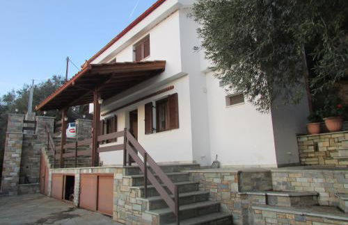 Το Σπιτι με την Σπηλιά - Foto 52