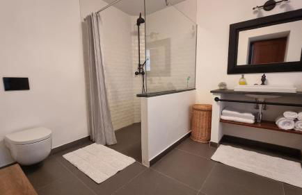 Precioso apartamento con patio centro de Castropol - Foto 13