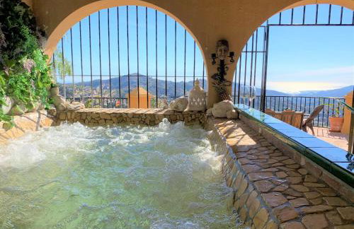 Casa Madre Tierra con jacuzzi piscina zona de barbacoa y preciosas vistas - Foto 16