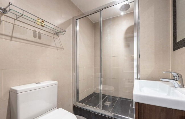 The Hertford Boutique - Photo 63