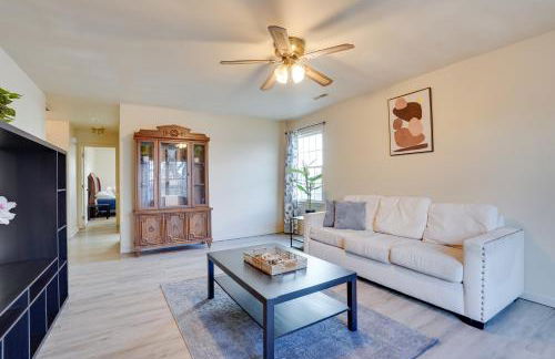 Walk to Fairgrounds! Hagerstown Townhome with Deck - Photo 6