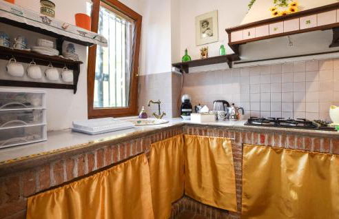 1 Bedroom Gorgeous Home In Mascalucia - Foto 15