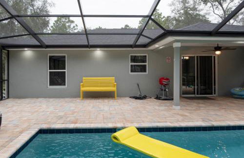 Pet-friendly, Heated Pool, Close to Everything 3 Bedroom Home - Foto 27