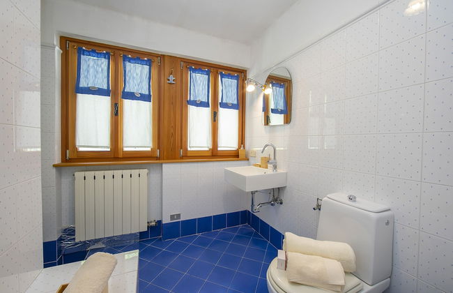 Cherry Tree House Family Friendly - Photo 15