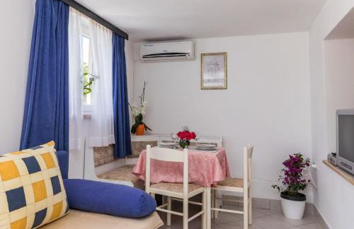 Apartment Koštro-2 by Interhome - Photo 3