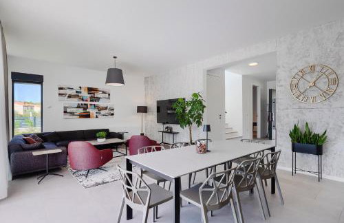 Villa BB Rapsody 10 with heated salt water pool - Foto 18