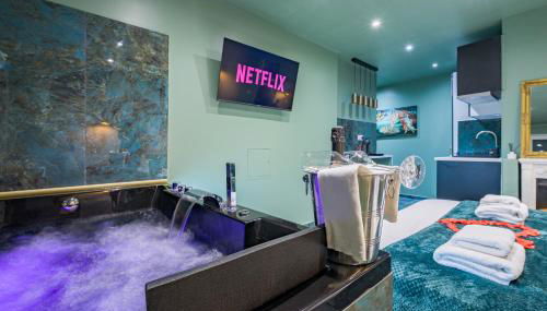 Le Musée d’Aphrodite / JACUZZI - Foto 2