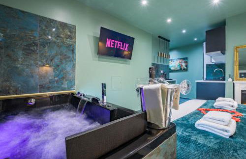 Le Musée d’Aphrodite / JACUZZI - Foto 2