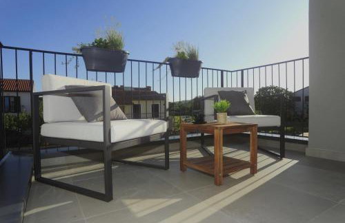 Black & White Studios - Photo 28