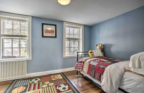 Spacious Estate with Courtyard 2 Miles to Downtown! - Foto 26