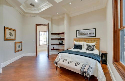 Groveland Home with Pool Luxurious Lakefront Oasis! - Foto 14