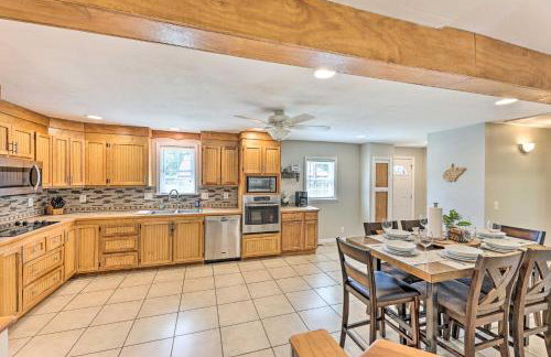 Family-Friendly Sanctuary BBQ, Patio and Yard - Foto 10