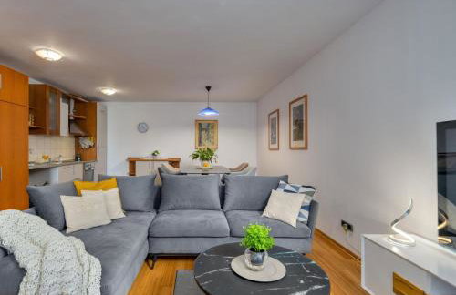 Terra Magica Deluxe Apartment OR Room with Private Parking, Terrace and Sea View - Foto 15