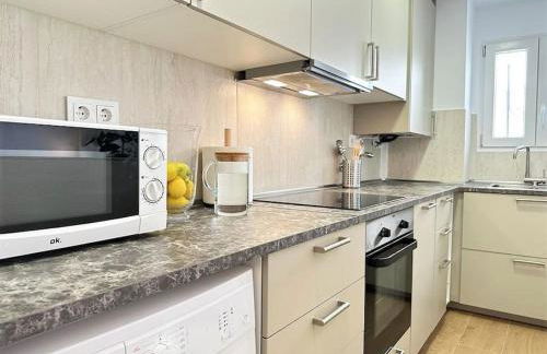 Your Poolside Paradise by the Sea - Foto 38