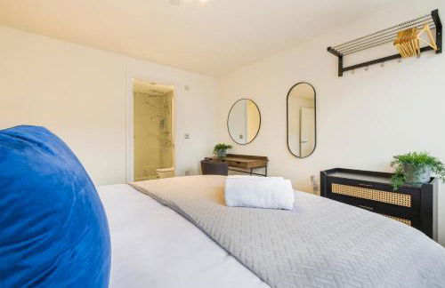 Stylish 2BR 2BA Flat in Gravesend Sleeps 4 - Foto 50