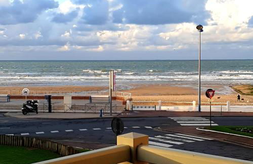 Plazza front de Mer - Photo 13